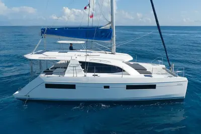 Catamarã privado na Riviera Maya: Leopard de 12 metros com open bar