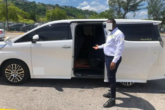 San Andres Airport to Hotels Transfer: Private Round-Trip