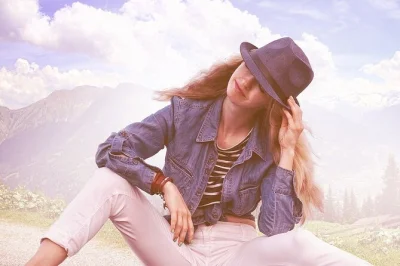 Tour privato di 3 giorni in romania da bucarest. visita il castello di bran, il castello di peles, brasov, sighisoara e sibiu con una guida locale. itinerario flessibile.