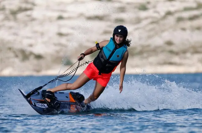 Jetsurf em Ibiza: Sessões de prancha motorizada