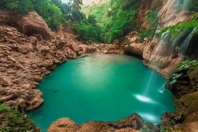 Chefchaouen & Akchour Waterfalls: Private tour with guide