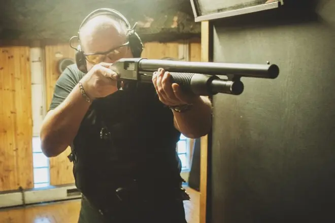 Shooting range in Vilnius: Try three real guns