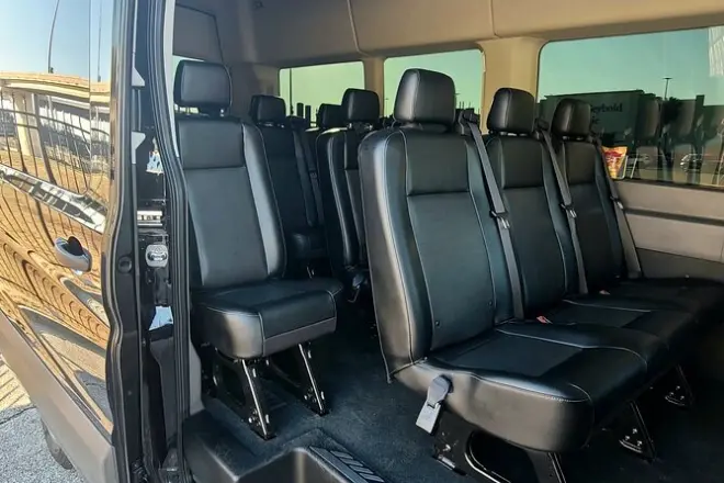 Houston party shuttle: Van privato per il tuo itinerario