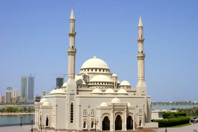 Tour privato a Sharjah da Dubai: Masjid Al-Noor e Souq