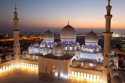 Tour privato di Abu Dhabi: Moschea e Heritage Village