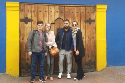 Entdecken sie das goldmuseum von bogotá, monserrate, die plaza de bolívar & la candelaria bei einer flexiblen privaten stadttour. rollstuhlgerecht. sichern sie sich jetzt ihren platz!