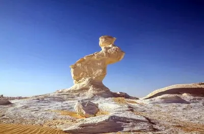 Deserto bianco da Il Cairo: 4 giorni con pasti e acqua inclusi