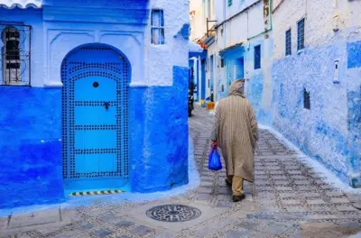 Chefchaouen: Tour guidato medina, cascata e storie locali