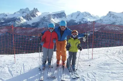 Ski et snowboard à Cortina d'Ampezzo avec navette vers les Dolomites