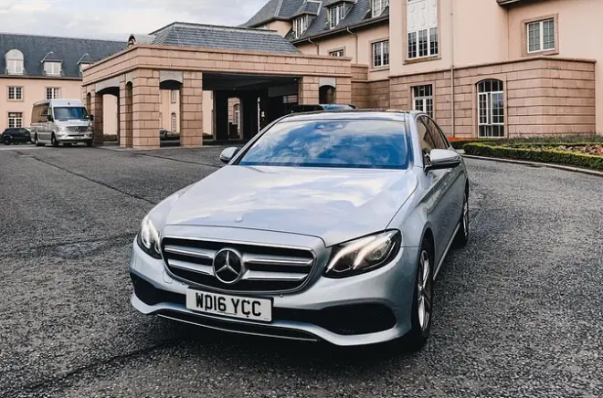 St Andrews to Edinburgh Transfer: Mercedes-Benz Executive Service