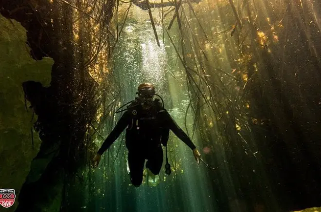Mergulho introdutório em Casa Cenote, Tulum