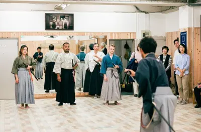 Iaido Training in Kumamoto: Meisterklasse im Samurai-Schwertkampf