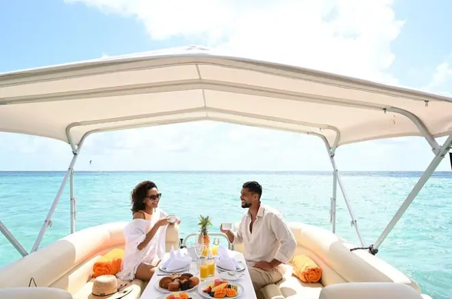 Crociera privata a 5 isole a Mauritius con snorkeling e pranzo