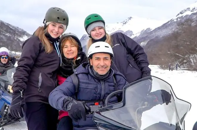 Rota do caranguejo 4x4 em Ushuaia com almoço e snowmobile no Beagle