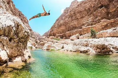 Wadi Shab depuis Muscat : Nagez dans les bassins de la grotte