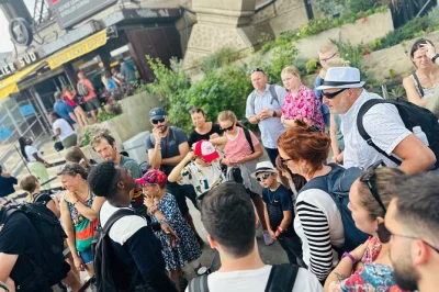 Feel the thrill of the eiffel tower in paris with a lively guide, elevator access to the second floor, and city views. includes tickets and flexible options.