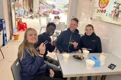 Comida de rua em Yangshuo: Clássicos do distrito antigo guiados