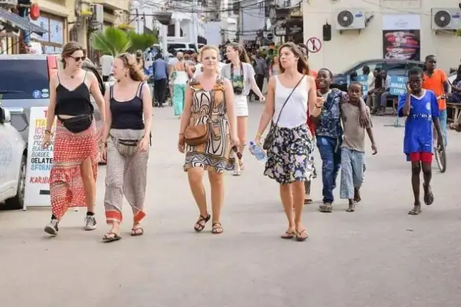 Stone Town Zanzibar Rundgang: Altes Fort & Haus der Wunder