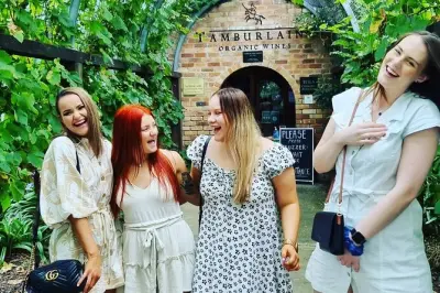 Hunter Valley Wine Tour from Newcastle: 3 wineries, gin, lunch