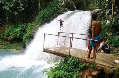 Blue Hole & Dunn's River Falls Tauchen in Ocho Rios