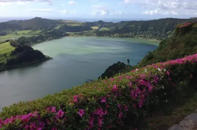 Furnas: Tour di un giorno tra piscine termali e paesaggi vulcanici