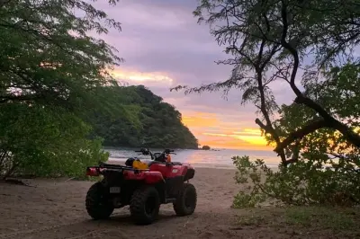 Quadriciclo em Guanacaste: Praias e vilarejos locais incríveis