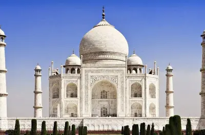 Agra: Taj Mahal bei Sonnenaufgang und Mehtab Bagh bei Sonnenuntergang