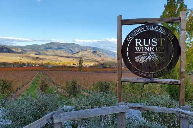 Oliver & Osoyoos Wine Tour: Black Sage Bench tastings