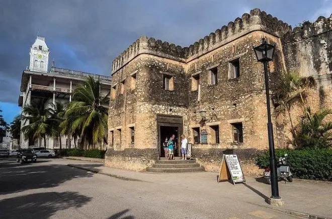 Prison Island et visite privée de Stone Town à Zanzibar