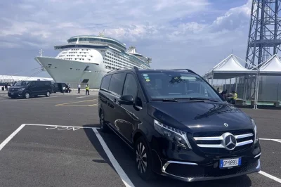 Ravenna kreuzfahrthafen bequem erreichen: privater transfer ab bologna flughafen mit flexiblem abholservice, lokalem fahrer und klimatisiertem mercedes-minivan. einfach buchen.