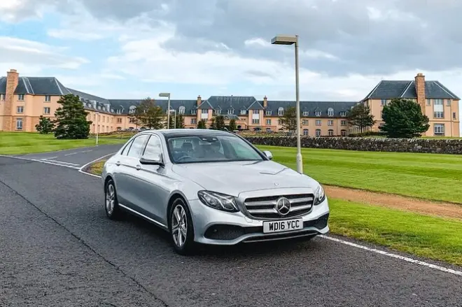 St Andrews to Liverpool Transfer: Mercedes-Benz Executive Service