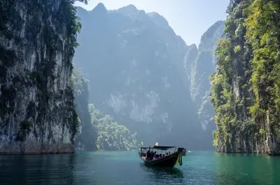 Ilhas Hong: Passeio de barco long tail com acesso à lagoa