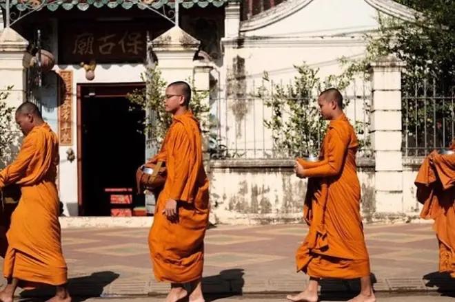 Battambang Tuk-Tuk Tour: Colonial Sites & Villages