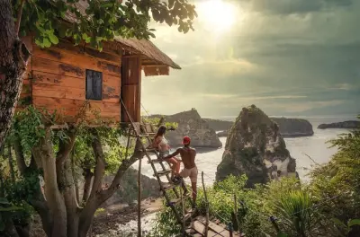 Nusa Penida Day Tour: Beaches & Tree House Experience