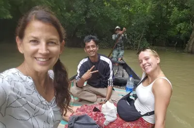 Tour pelo bosque alagado Ratargul e Bisnakandi saindo de Sylhet