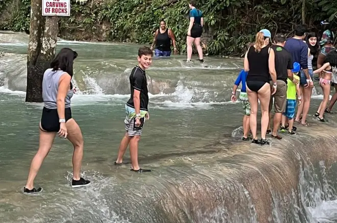 Tour privato a Blue Hole e Dunn's River da Montego Bay