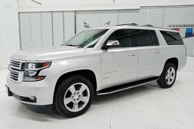 Arrivez à l’aéroport felipe Ángeles aifa et rejoignez votre hôtel à mexico en voiture privée climatisée. eau, confort et chauffeur local sympa inclus.