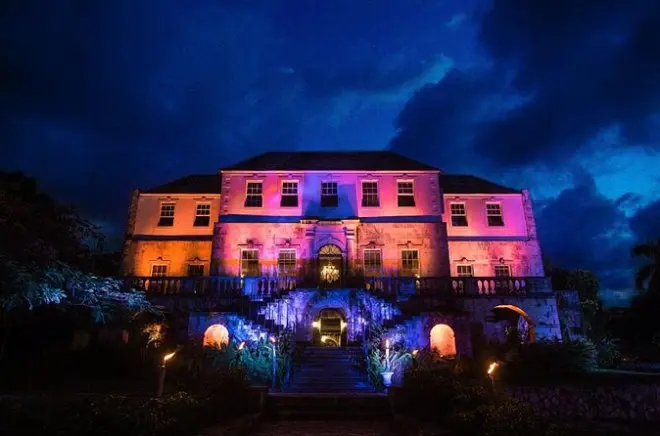 Passeio à Rose Hall Great House e lagoa luminosa em Montego Bay