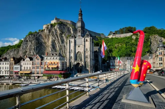 Dinant a pé: 2 horas conhecendo pontos turísticos e sabores locais