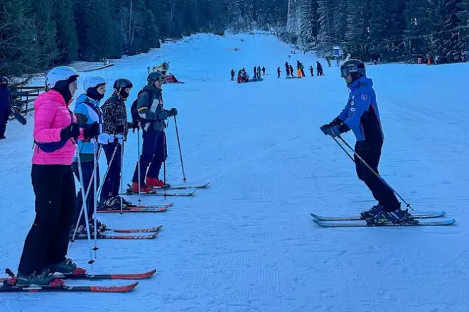 Leçons de ski à Poiana Brasov depuis Brasov : Cours de 2 heures