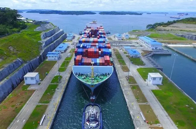 Panamá ciudad: Canal, casco viejo y puente de las Américas