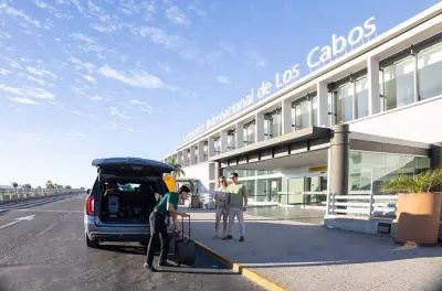Privater SUV-Transfer: Flughafen SJD zum Four Seasons Los Cabos
