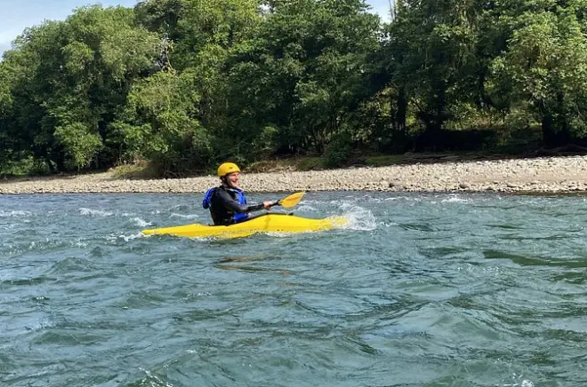 Caiaque no rio Sarapiqui: Corredeiras classe I–II para iniciantes