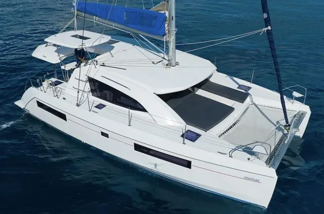 Snorkel em Cozumel: Catamarã privado de 12 m, 2 recifes e pôr do sol
