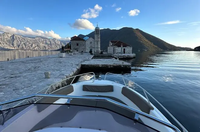 Tour de lancha rápida em Kotor: Gruta Azul, 3 horas