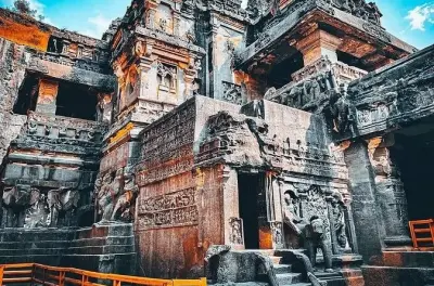 Ajanta und Ellora Höhlen: 2-Tage-Tour mit Klimaanlage ab Aurangabad
