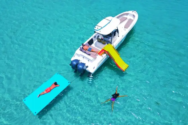 Private boat charter Anguilla: Snorkel four bays and Prickly Pear