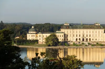 Private Tour Stockholm & Schloss Drottningholm mit Fahrer-Guide