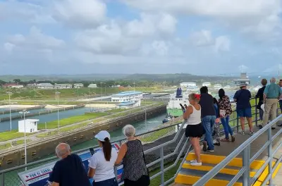 Private Colón City & Agua Clara Locks tour: 6 hours