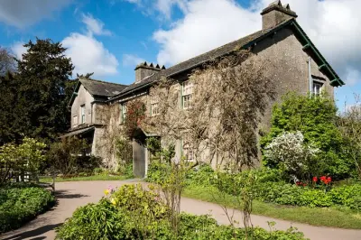 Beatrix Potter Private Tour: Hill Top House & Lake District Sites